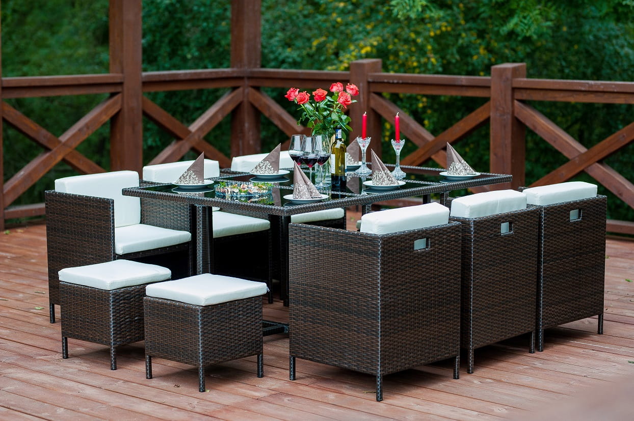 Wiosna - najwyższy czas by rozłożyć w ogrodzie stół i krzesła ogrodowe